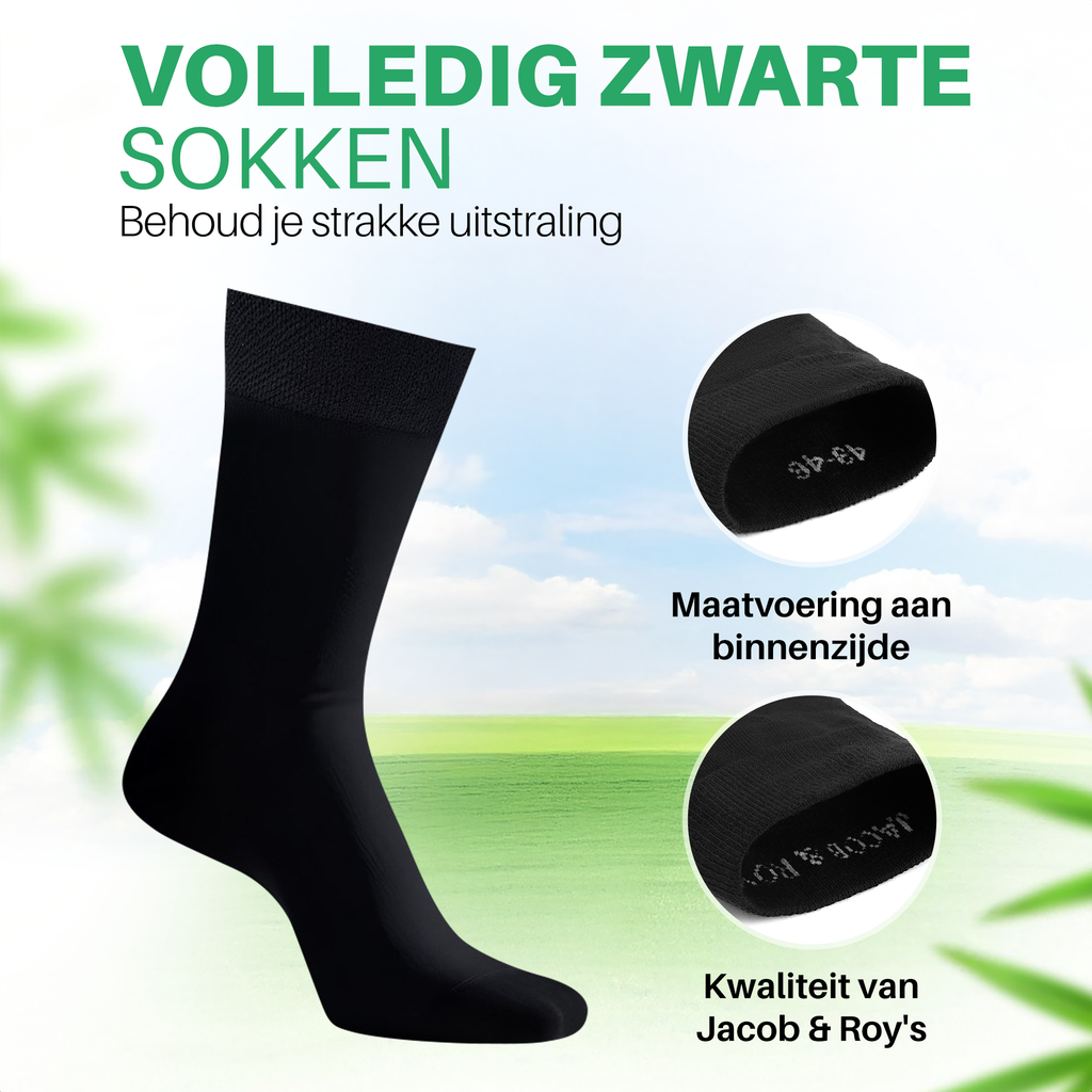 Volledig zwarte bamboe sokken met de maatvoering aan de binnenzijde