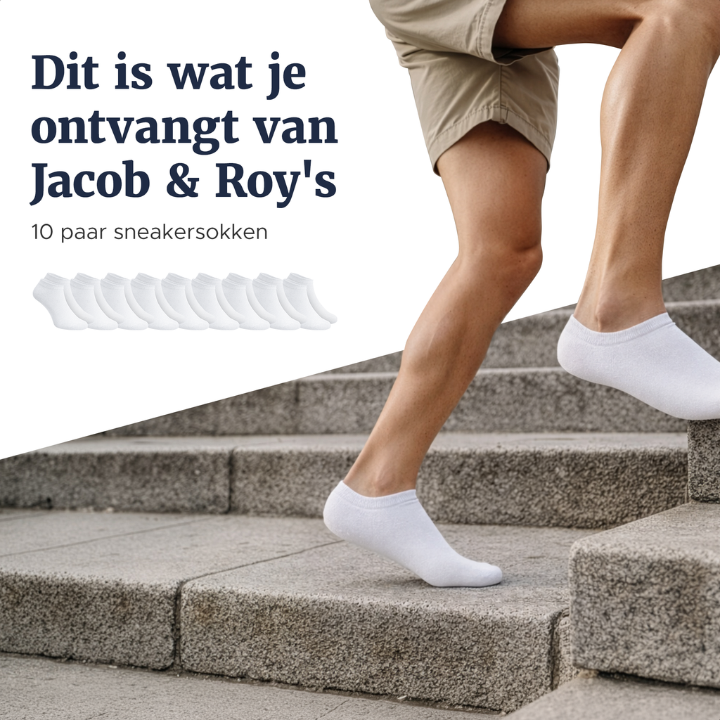 Witte sneakersok gedragen op een trap, met tien paar in de verpakking